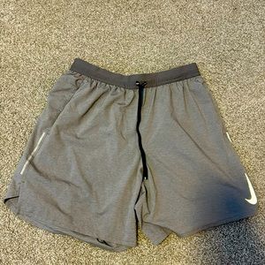 NEW 5” Nike training shorts